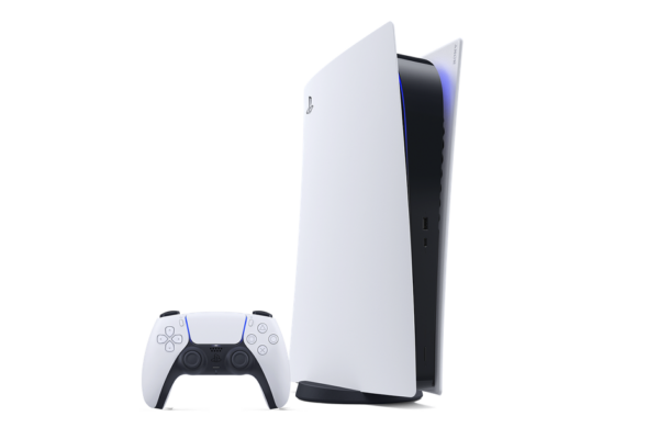 Una consola PlayStation 5 blanca junto a un mando DualSense; no es una imagen de PS6