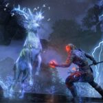 Un guerrero combate contra una criatura entre rayos en The Elder Scrolls Online